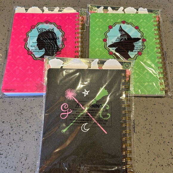 Target Bullseye WICKED Glinda Elphaba Together We're Unlimited Journal Set NEW - Picture 2 of 2